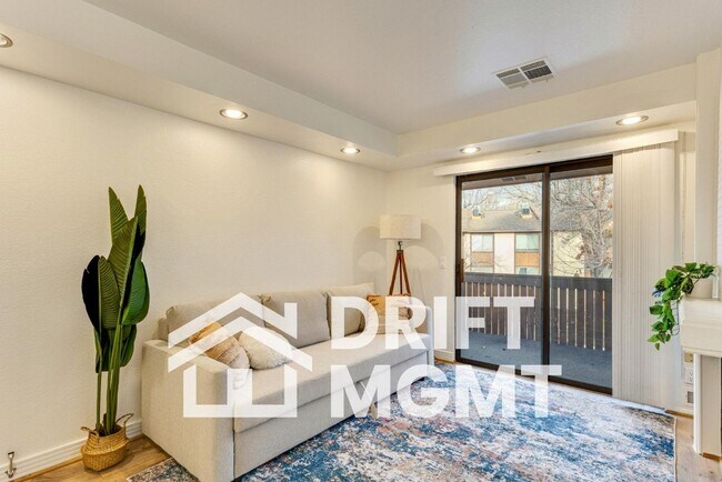 6844 Countrywoods Cir Unit 5G
