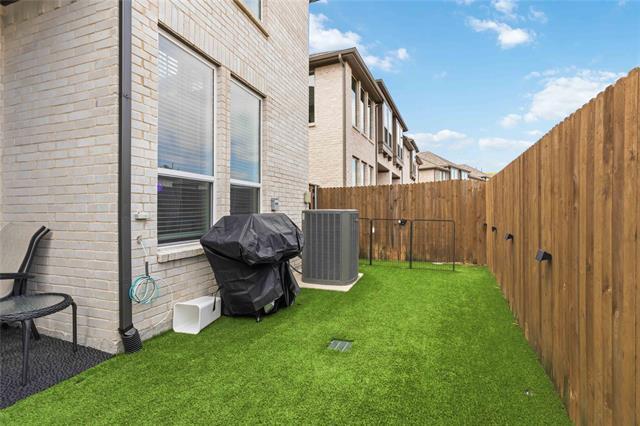 Photo - 1128 Queensdown Wy