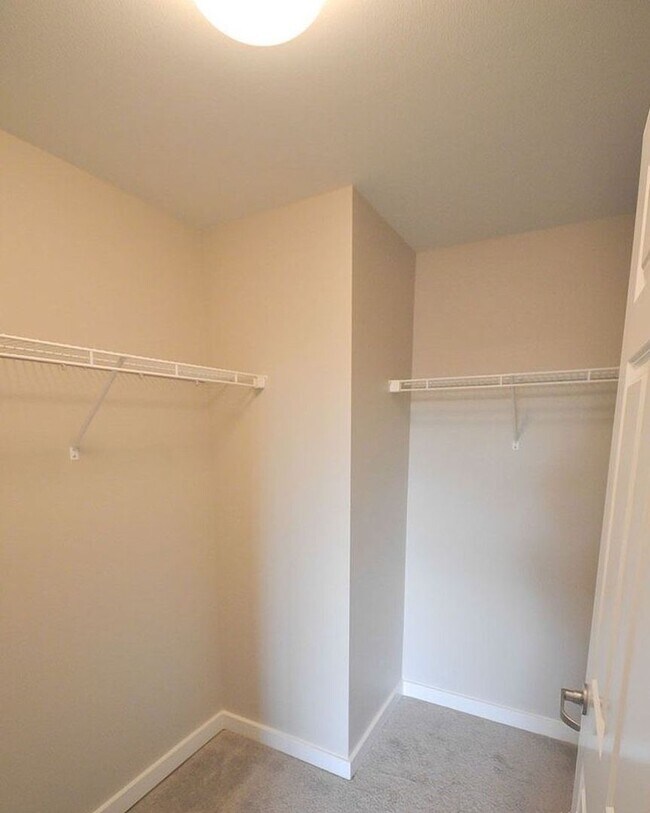 Photo - Beautiful 2 Bedroom Condo in Sammamish