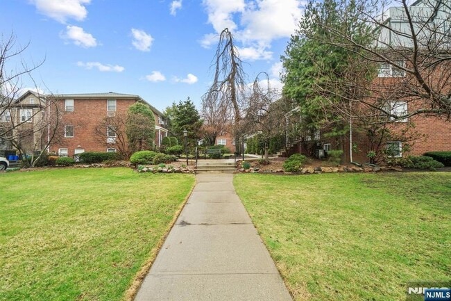 Building Photo - 234 Columbia Ave Unit 19 Rental