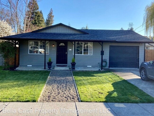 3 br, 1 bath House - 304 West 4th Street - 3 br, 1 bath House - 304 West 4th Street