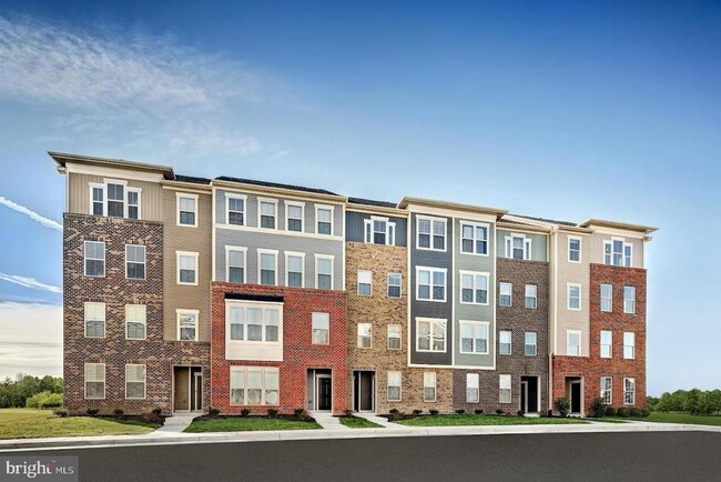 Photo - 8249 WILLOWBEND TURN