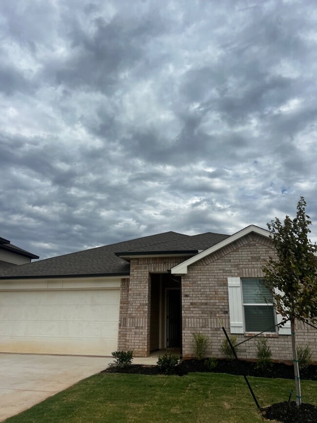 Photo - 2765 Alice Wy