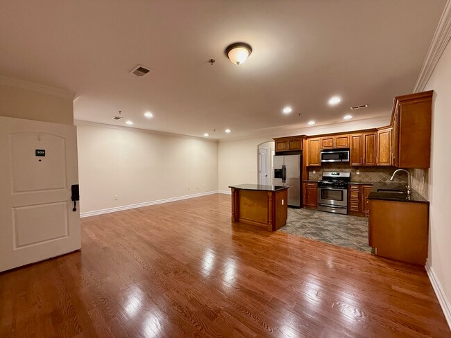 Photo - 524-532 Maple Ave Unit 309