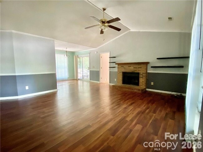 Photo - 3914 Aster Dr