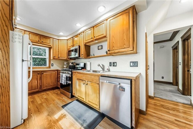 Photo - 1478 Winchester Ave Unidad Lower