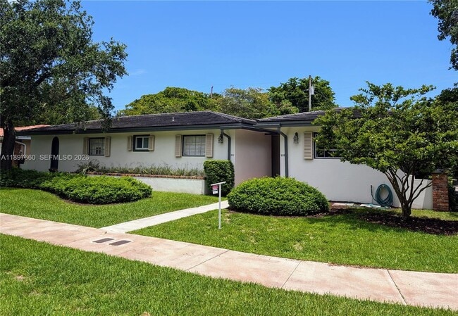 Photo - 856 Benevento Ave