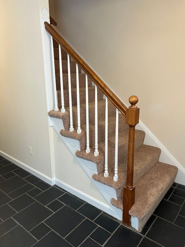 Photo - Wonderful end unit in Downtown Bethesda, 1...