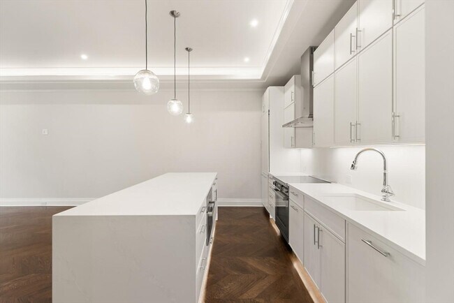 Photo - 121 Newbury St Unit PH