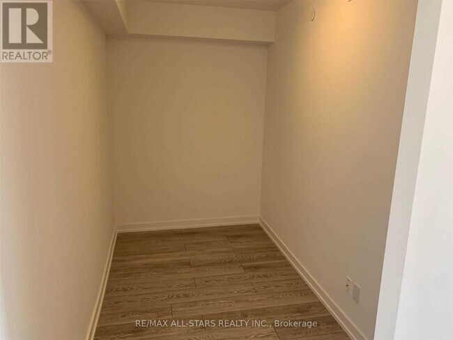 Photo - 159 Wellesley St E Unité 801