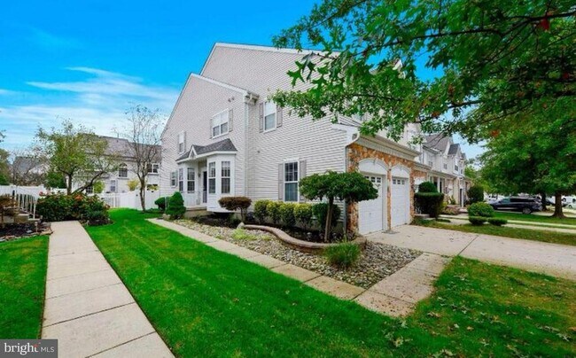 Photo - 30 Carter Ln Townhome
