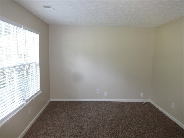 Photo - 111 Crestbend Ln