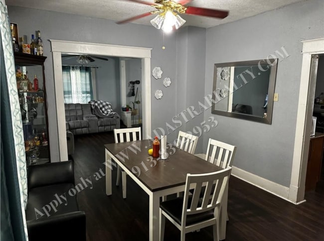 Building Photo - Cozy 3 Bed 1 Bath Home in KCK-Coming SOON!!