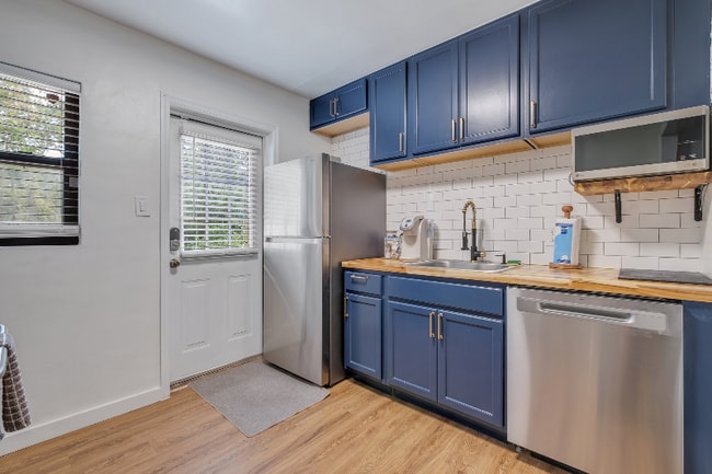 Photo - 1453-1453 Fisher Ln Unit 1453