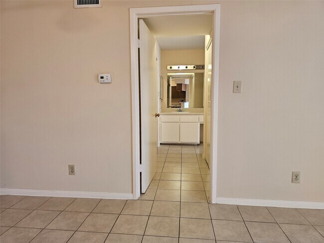 Photo - 2626 Holly Hall St Unit 1011