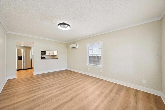 Photo - 5502 40th St N