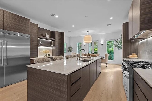 Photo - 417 N Osprey Ave