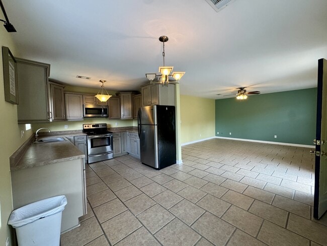 Photo - 254 Benachi Ave