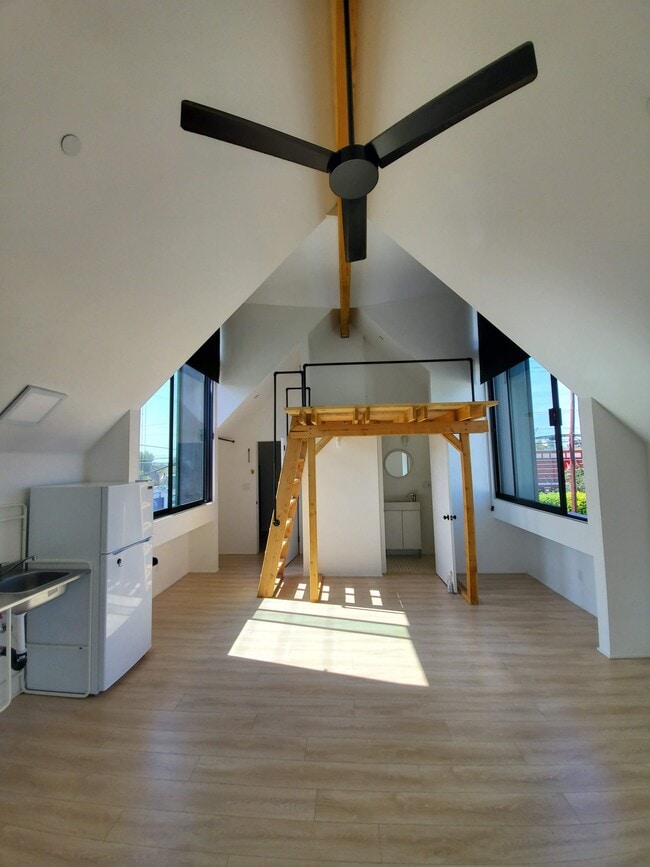 Photo - 912 S 29th St