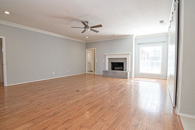 Photo - 4601 Cherrywood Dr