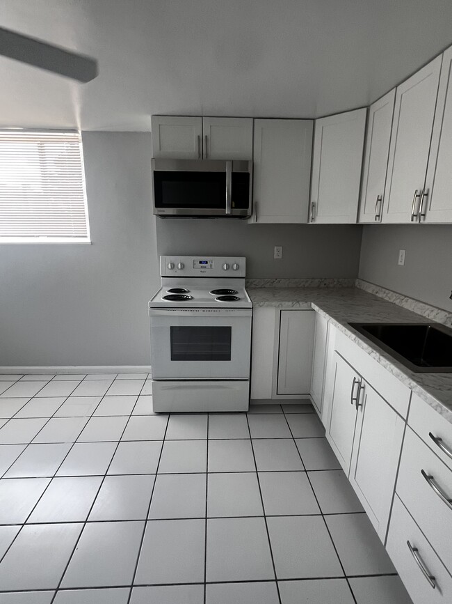 Photo - 6th Avenue Apartments Unit B