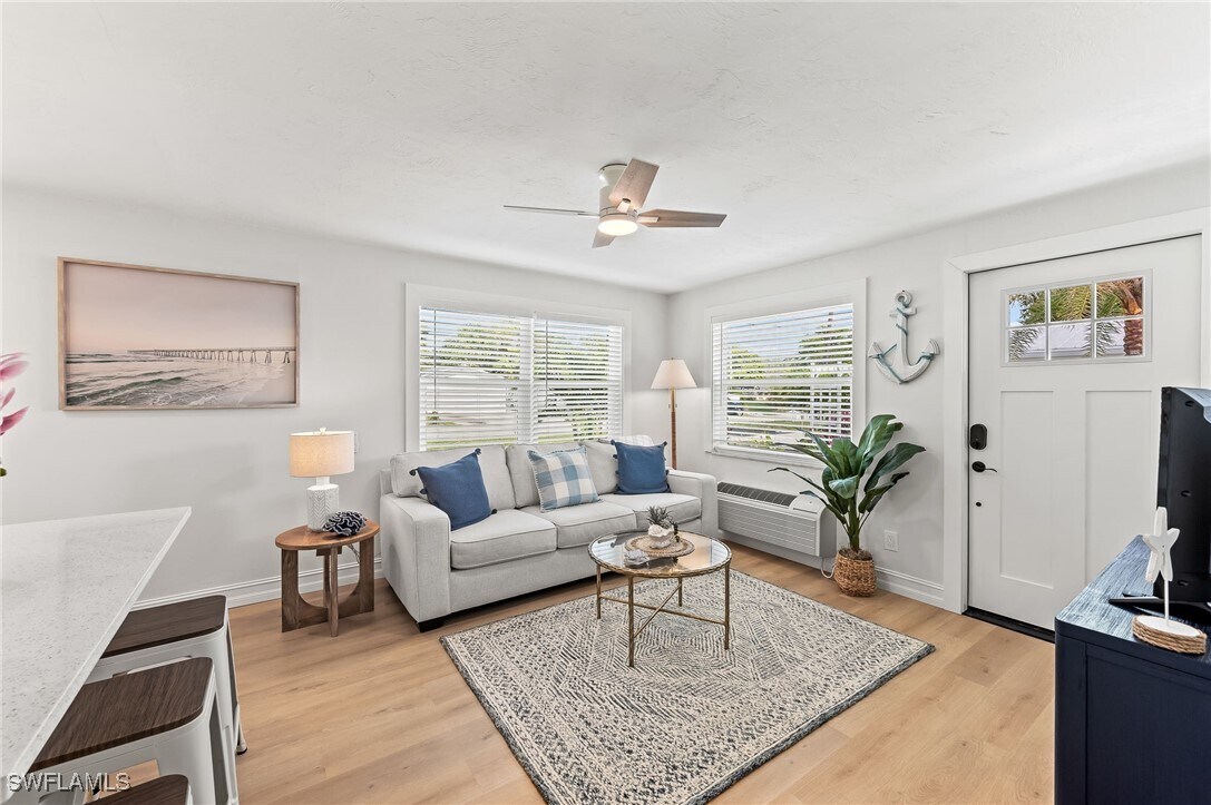 Photo - 1100 Highlands Dr