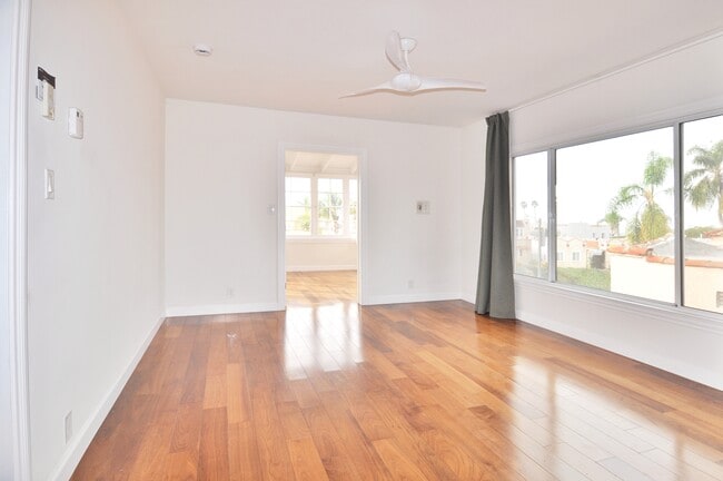 Entrada a la terraza acristalada/oficina - 3919 W 27th St Unidad 3921