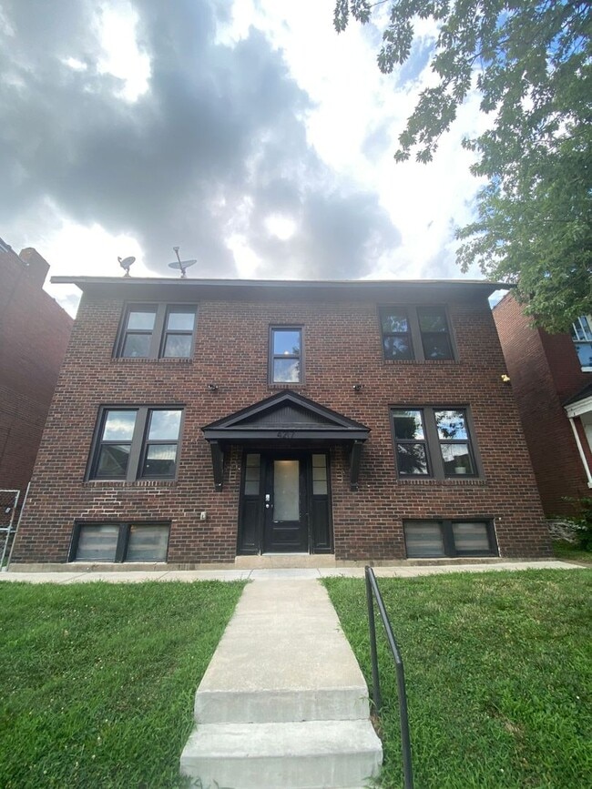 Photo - 4217 Blaine Ave Unit 4217 Blaine Avenue Apt C