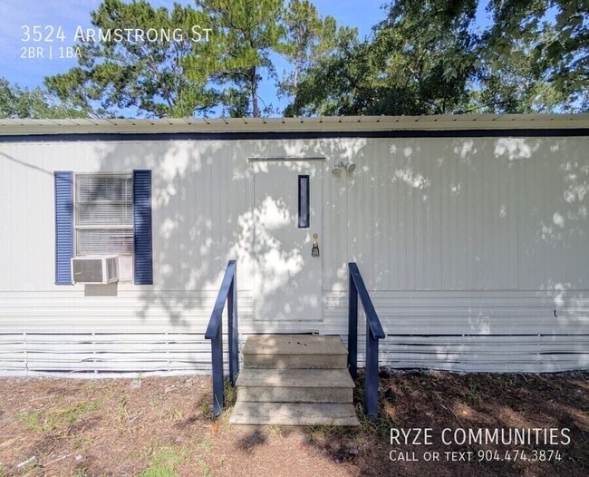 Photo - 3524 Armstrong St