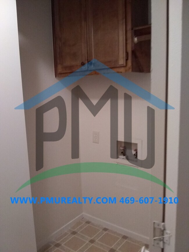 COMING SOON! Mansfield 2 Bed 2 Bath Duplex! Rental House Rental in