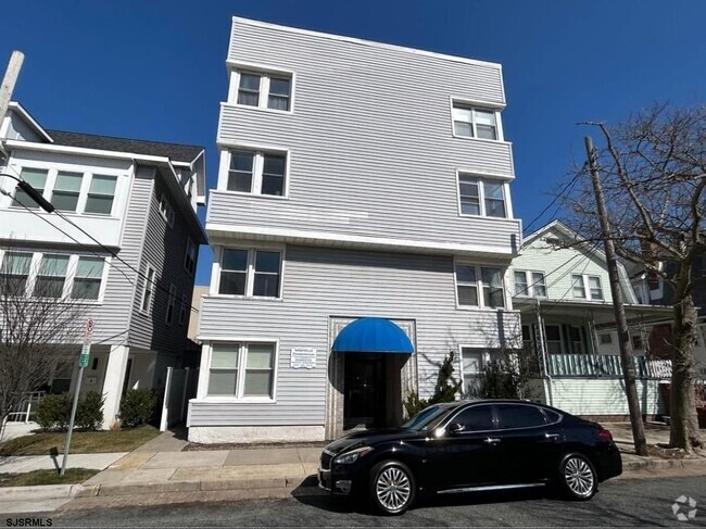 Building Photo - 11 S Nashville Ave Unit B2 Rental