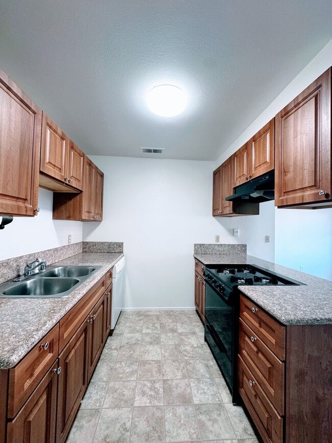 Photo - 4136 Oberon Ave