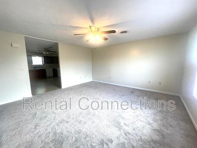 Building Photo - 712 Joseph Unit ,