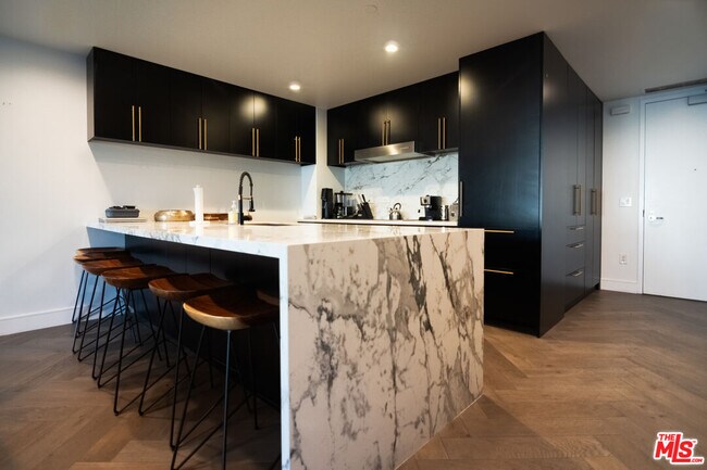 Photo - 6250 Hollywood Blvd Unit 6G