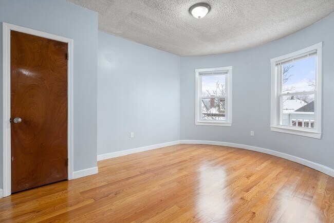 Photo - 97 Welles Ave Unit 3
