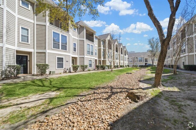 Building Photo - 1730 Bevis St Rental
