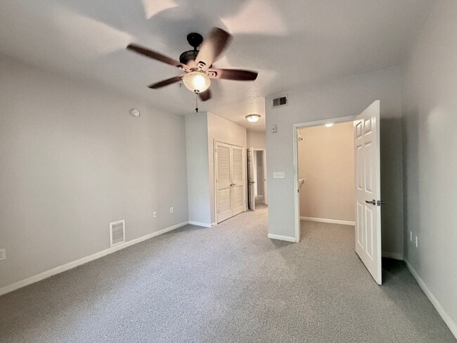 Photo - 8539 Gate Pkwy W Unit 1724