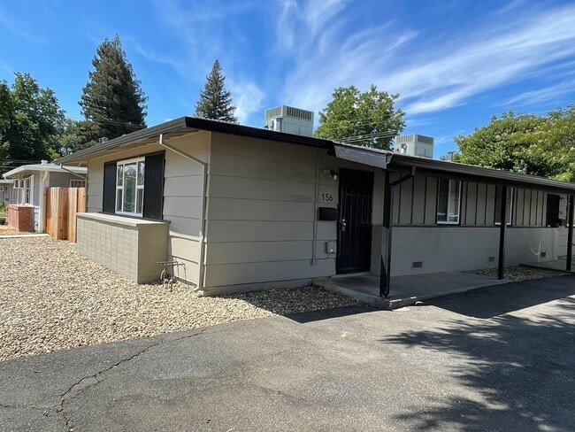 Photo - 156 Chandler St