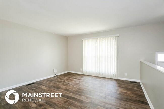 Photo - 2839 S Oxford St