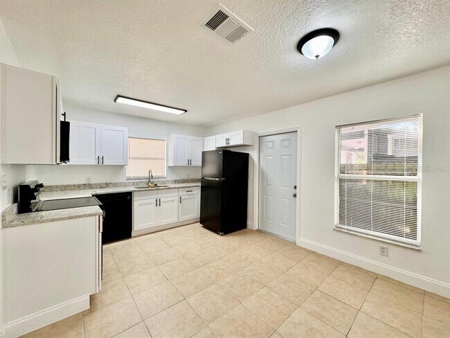 Photo - 8108 N 11th St