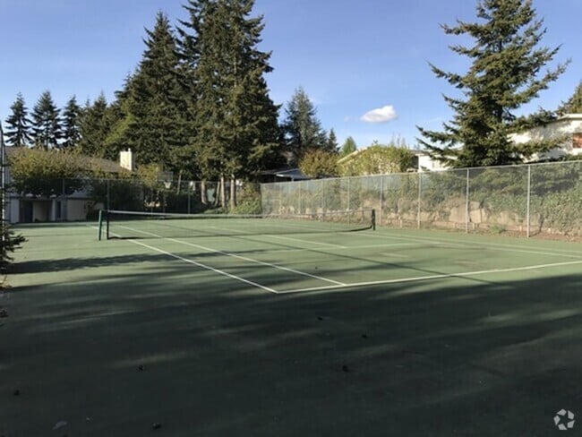 Building Photo - Great 1br 1bath Condo w/Tennis court/swimm...