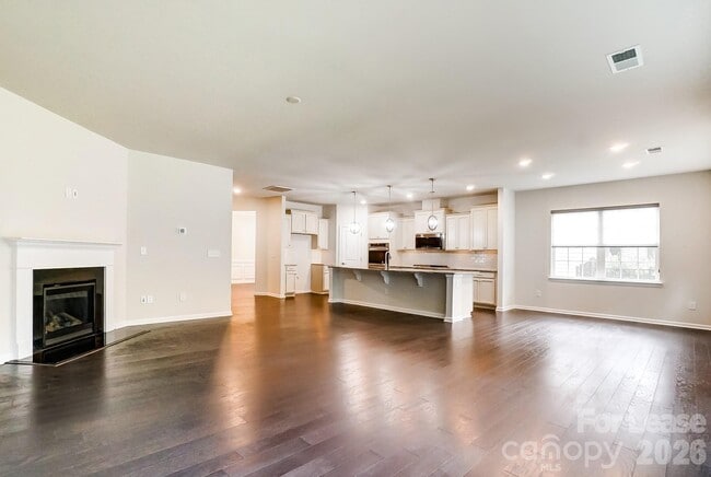 Photo - 2337 Abundance Ln