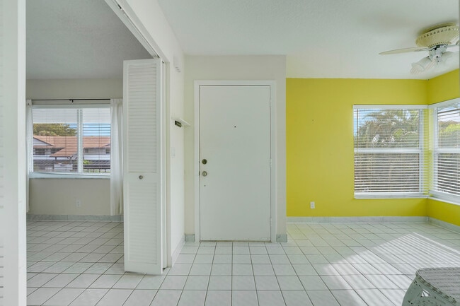 Photo - 13679 Date Palm Ct Unit B
