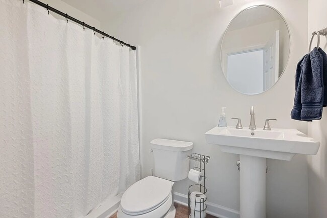 Photo - 4376 Lynnville Crescent