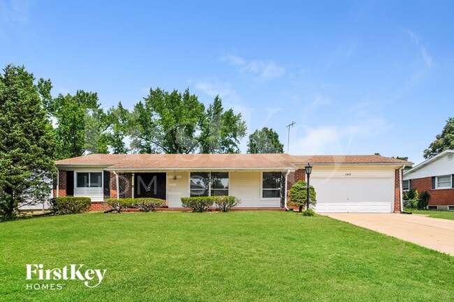 Building Photo - 2415 Greenbriar Dr