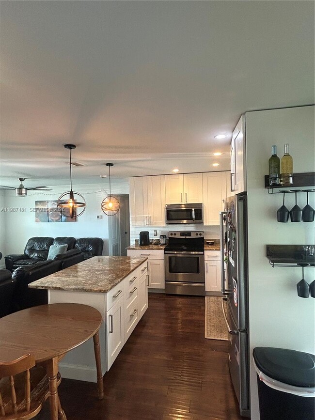 Photo - 9995 54th St N