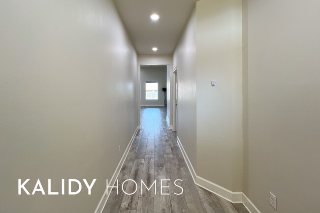 Photo - 3925 NW 166th Terrace