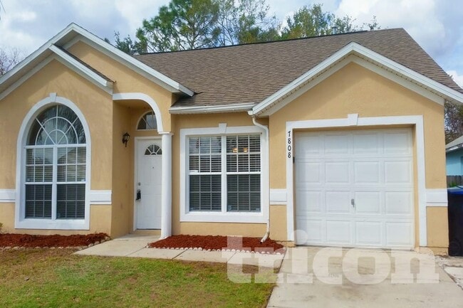 Building Photo - 7808 Hidden Hollow Dr