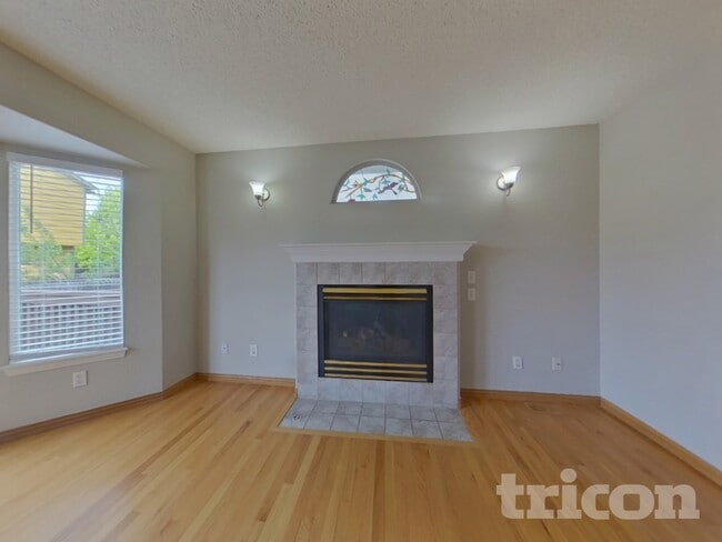 Photo - 18659 E Hamilton Dr