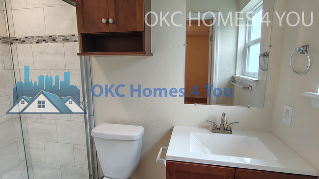 Photo - Move In Special!  Enjoy living in Mustang!